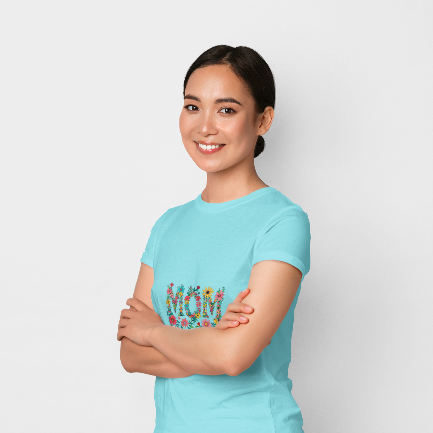 Floral 'Mom' T-Shirt for Moms, Casual Summer Tee, Unisex Flower Graphic Shirt, Everyday Wear